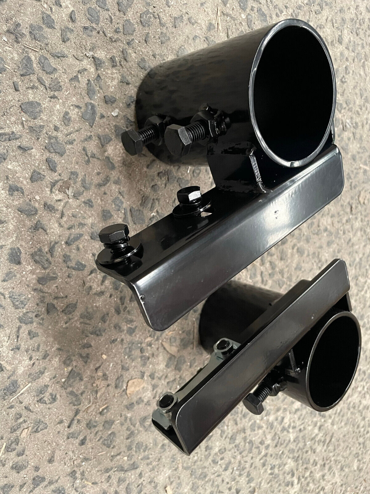 A pair of Steel Bracket Ladder Rack Brackets for Ute Tub to TO FIT 3'' 76mm TUBE