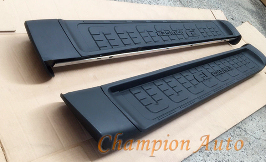 A pair of Black side steps for FJ Cruiser