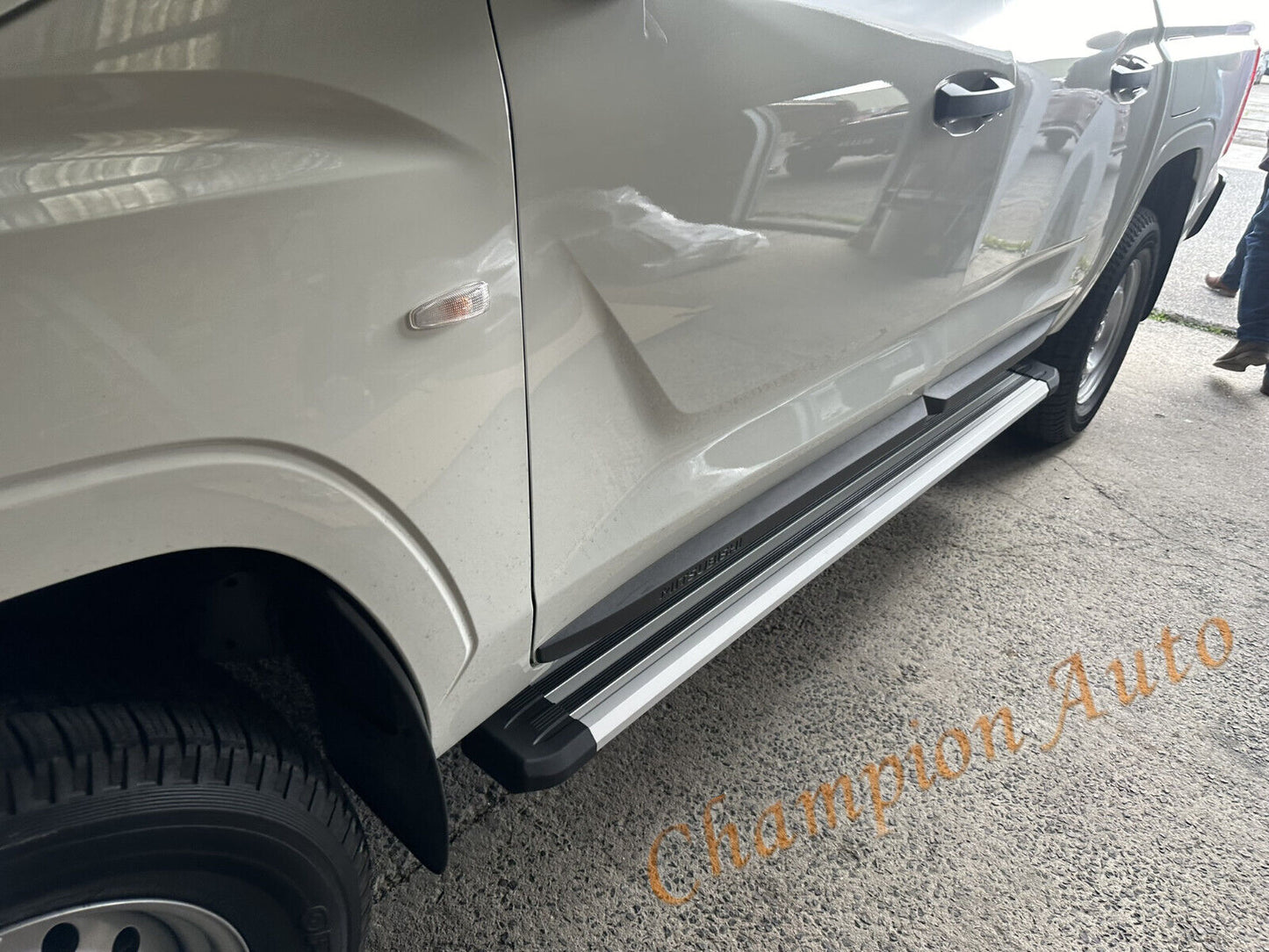 Pair of Alloy side steps For All-New Mitsubishi MV Triton Dual Cab 2024+ (S6)