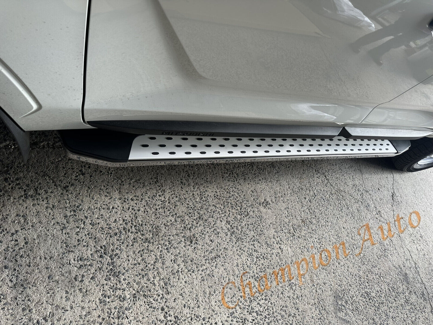 Pair of Alloy side steps For All-New Mitsubishi MV Triton Dual Cab 2024+ (CMP16)
