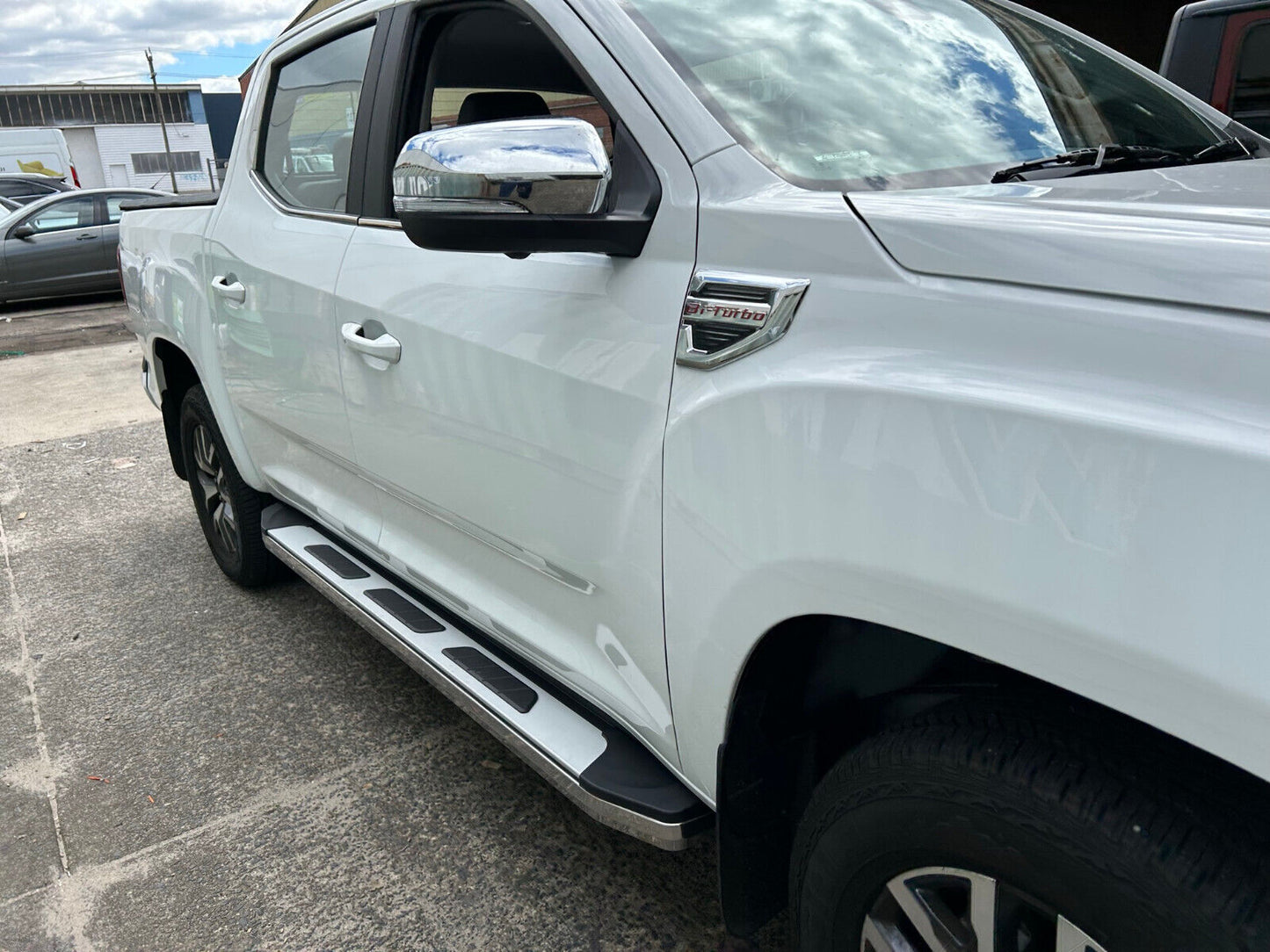 A PAIR Alloy side steps For All-New Mitsubishi MV Triton Dual Cab 2024+(CMP15)