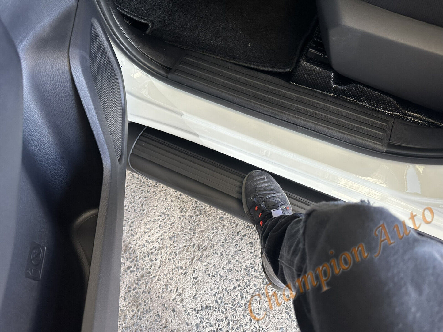 A Pair of Alloy side steps For All-New Mitsubishi MV Triton Dual Cab 2024+ (CBB)