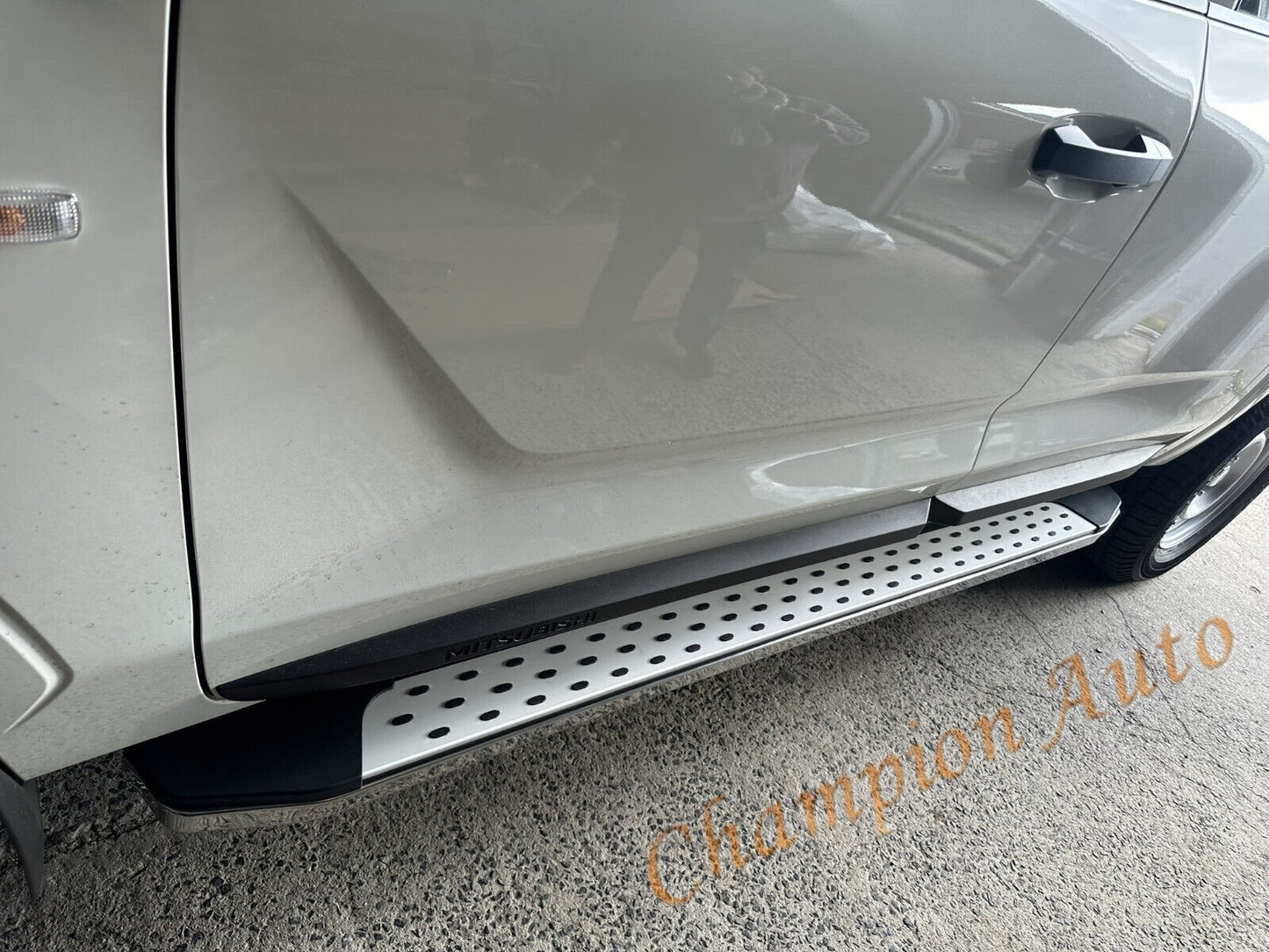 Pair of Alloy side steps For All-New Mitsubishi MV Triton Dual Cab 2024+ (CMP16)