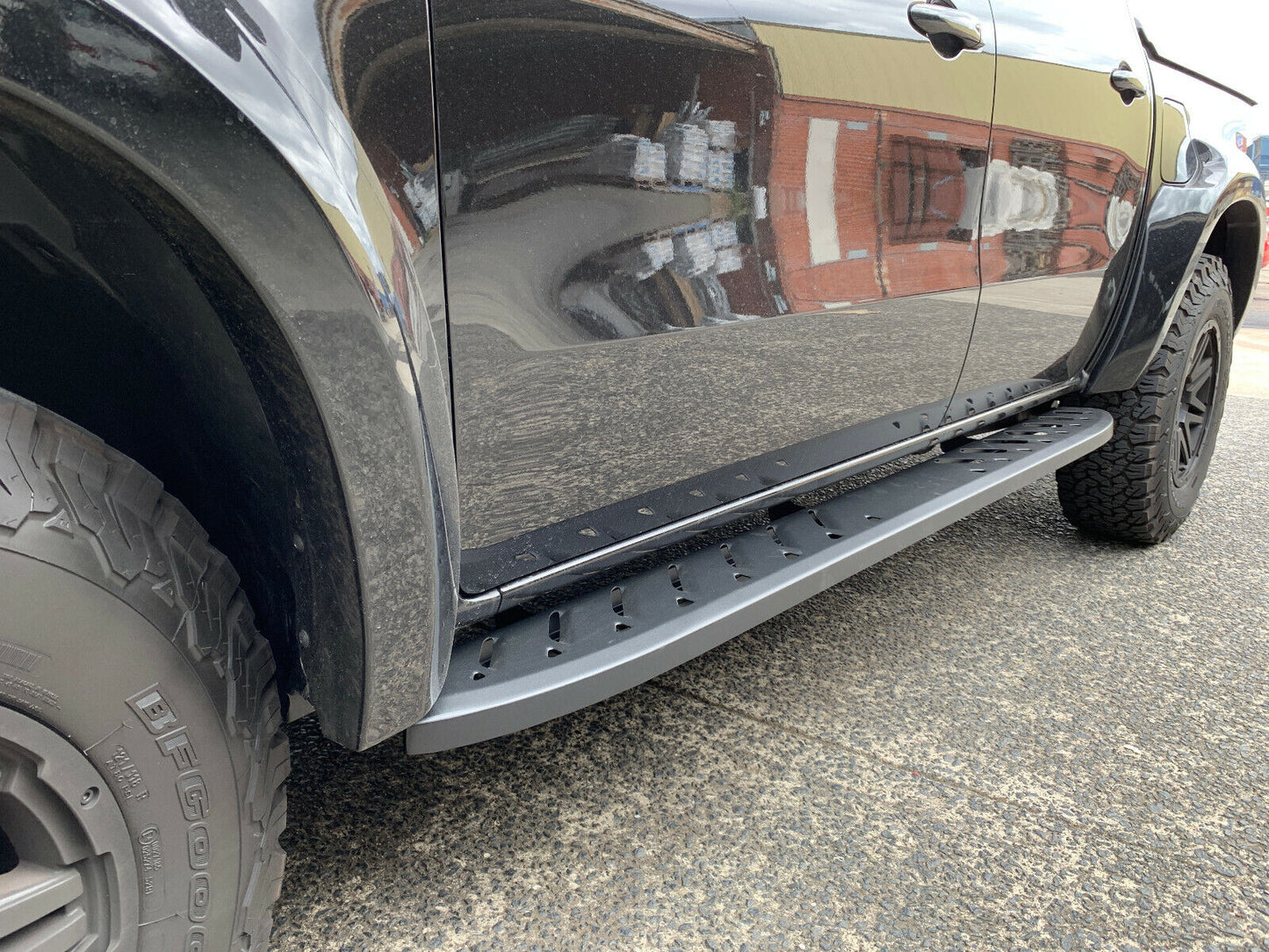 To Fit 2018+ Mercedes Benz X Class Double Cab Side Steps Running Boards (Shark)
