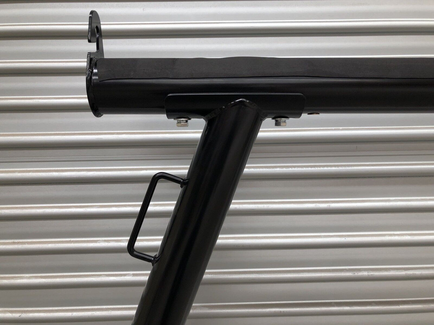 Black Powder Coated Steel Ladder Rack universal fit trays Heitht: 940mm