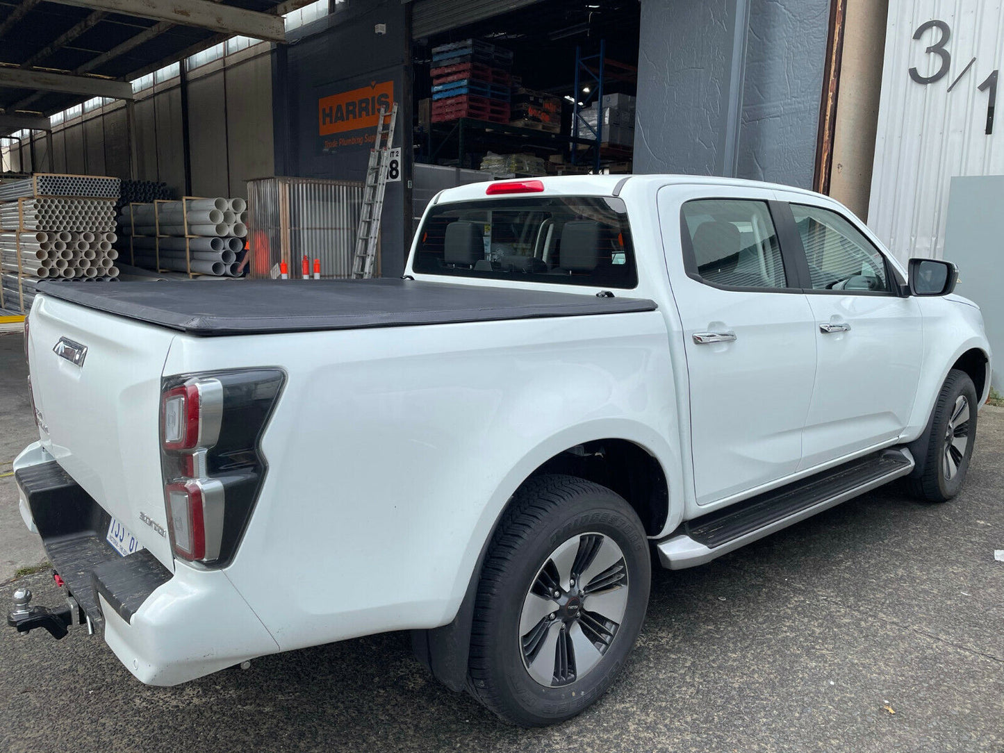 Tri Fold Soft Tonneau Cover Non Drill Mazda BT-50 BT50 Dual Cab 09/2020- 2024
