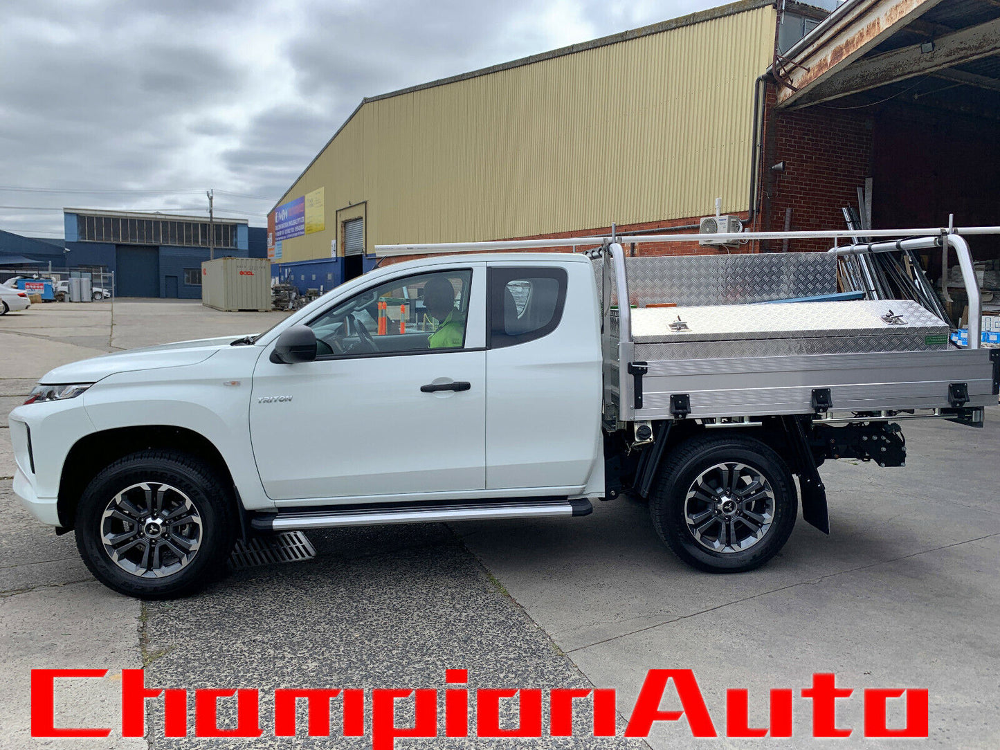 Club Cab Alloy Side Steps FOR Mitsubishi Triton MR Club Cab 2019-2023 (S6)