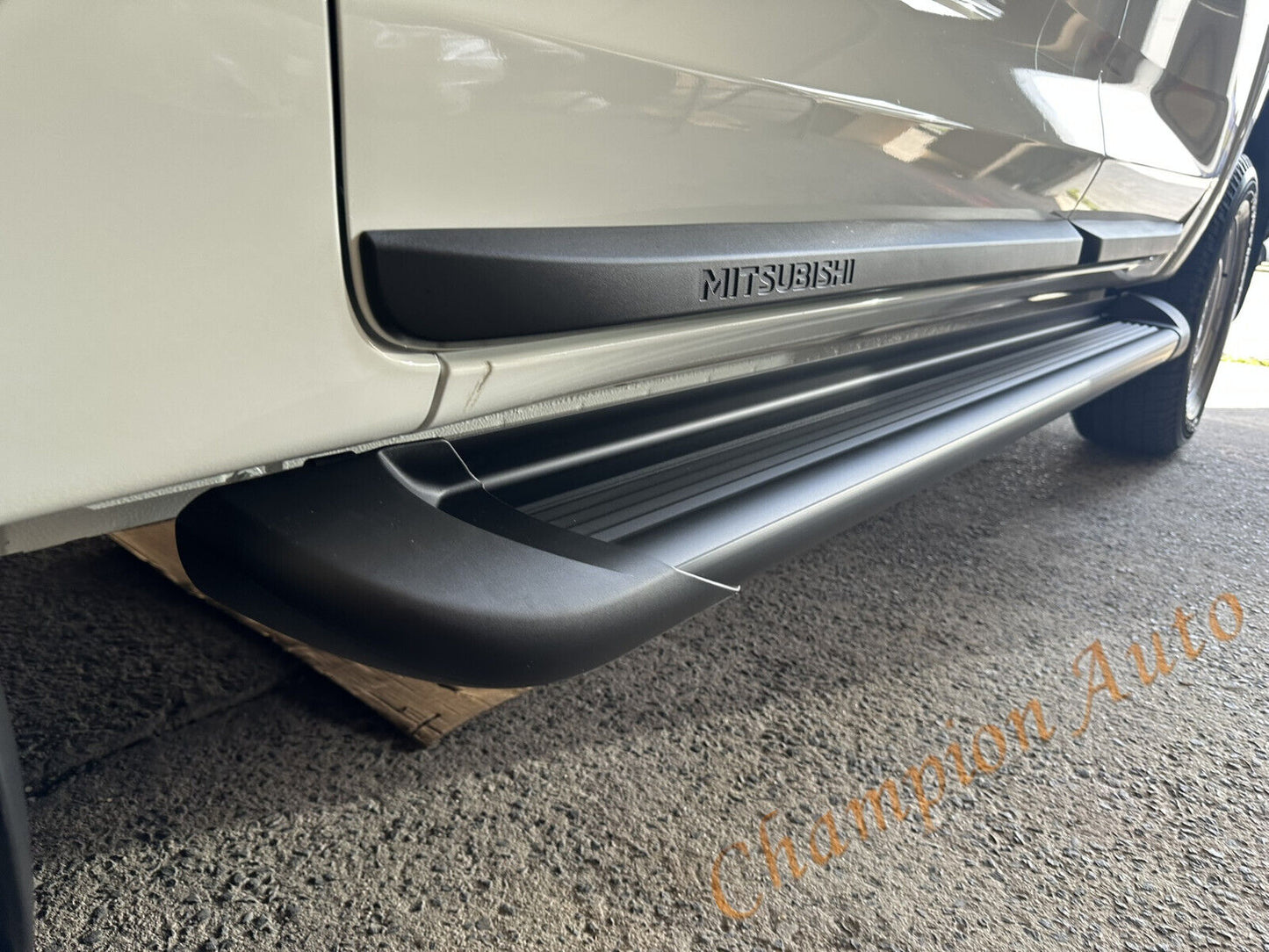 A Pair of Alloy side steps For All-New Mitsubishi MV Triton Dual Cab 2024+ (CBB)