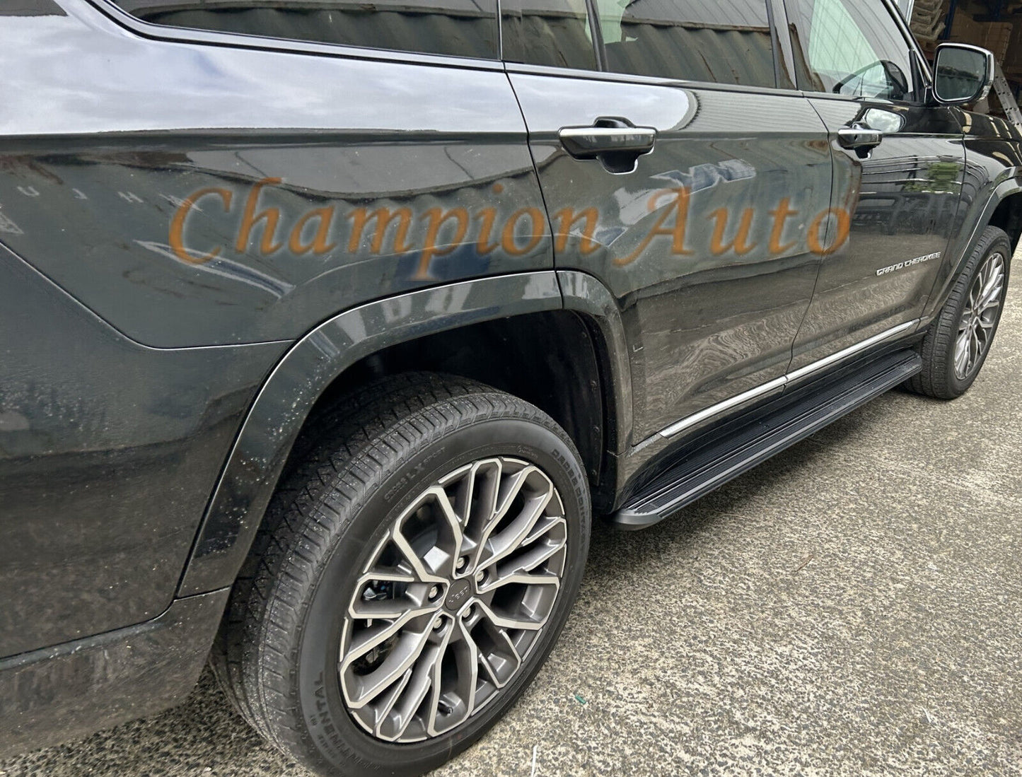 BLACK Alloy Side Steps For Jeep Grand Cherokee WL 7 SEAT 02/2022-2024 (XRB)