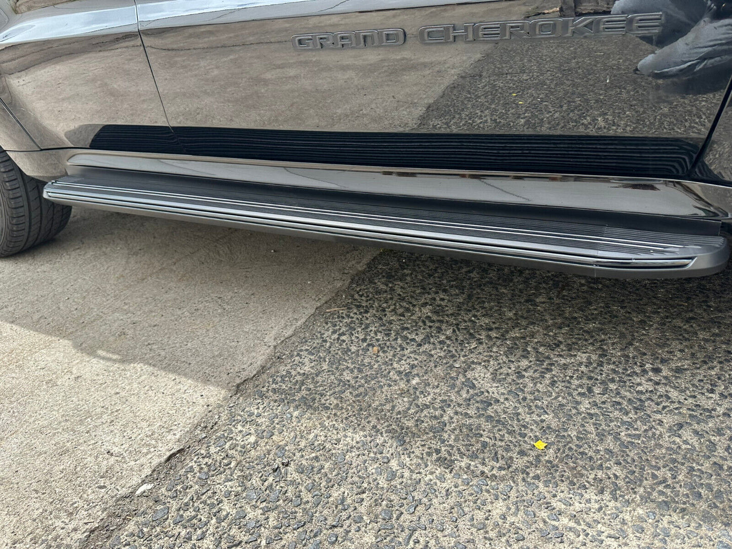 Black Side Steps for Jeep Grand Cherokee SRT S-Limited S-Overland 11-22