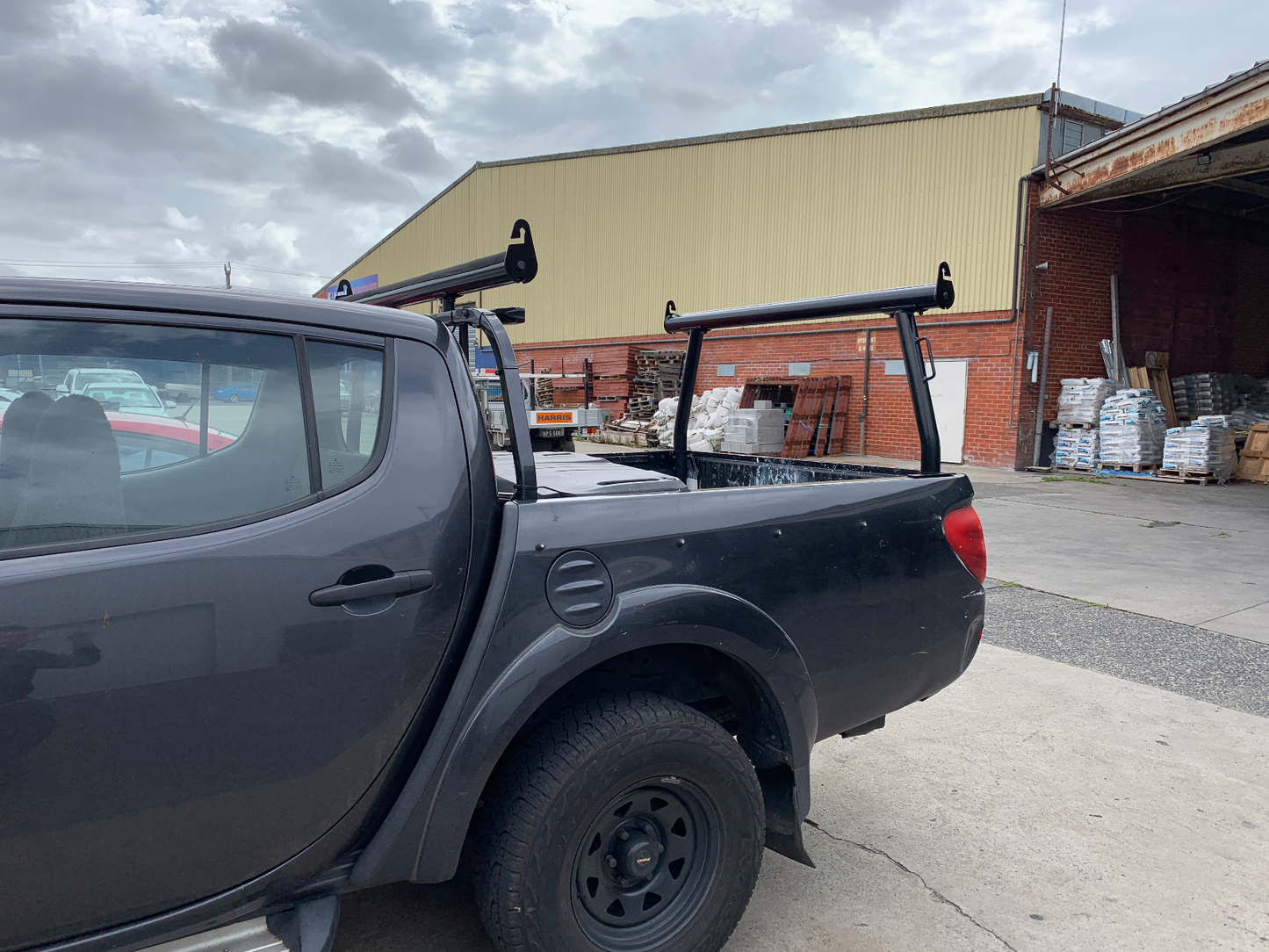 Black Alloy Ladder Rack with extension bar for Mercedes Benz X-Class 17-20