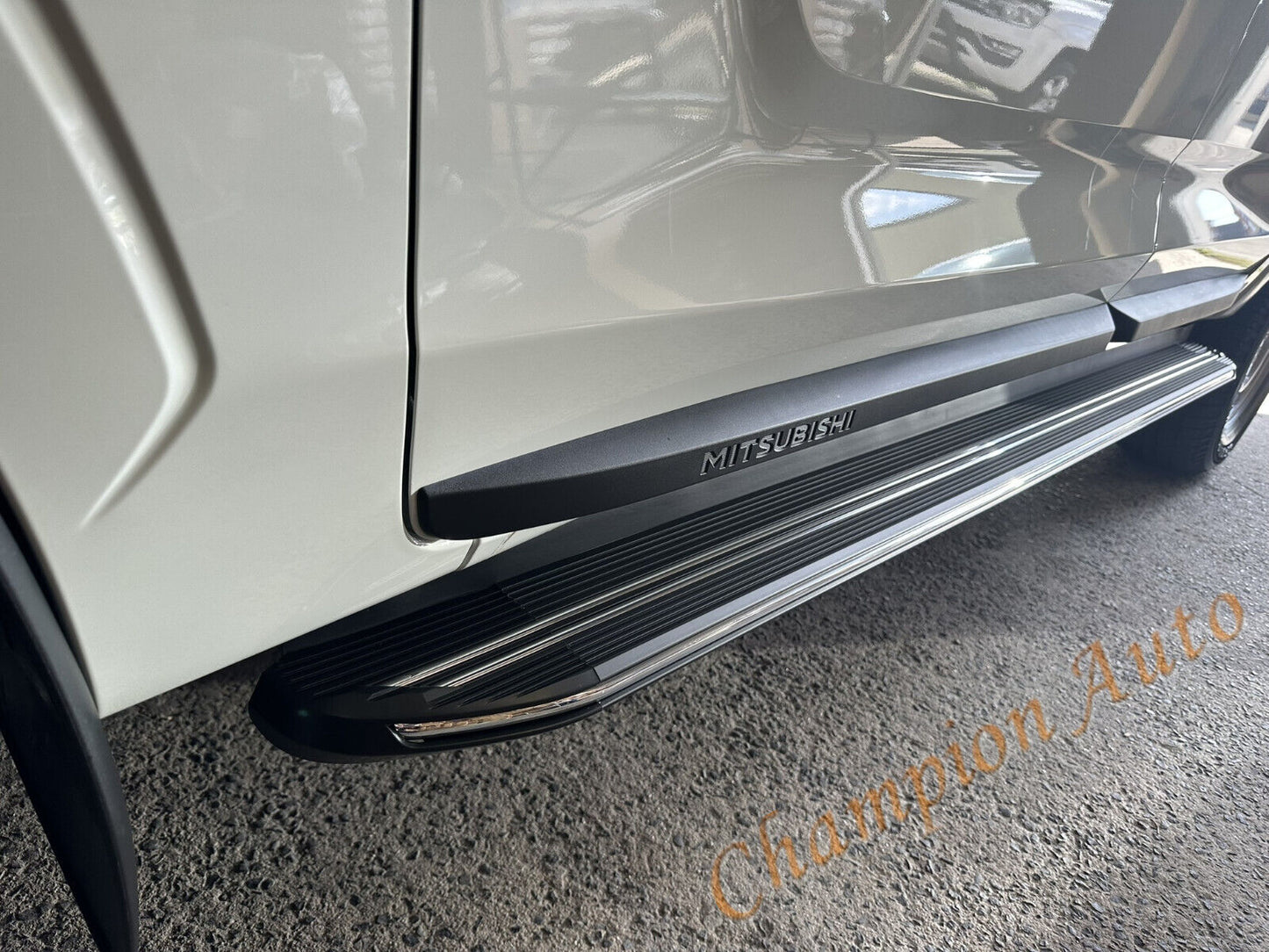 Pair of Alloy side steps For All-New Mitsubishi MV Triton Dual Cab 2024+ (XR)