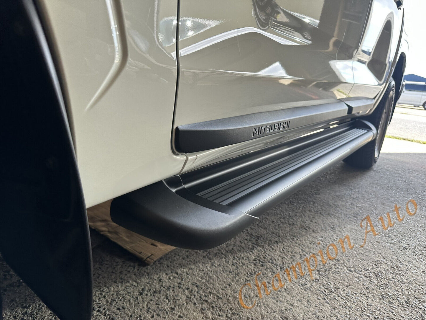 A Pair of Alloy side steps For All-New Mitsubishi MV Triton Dual Cab 2024+ (CBB)