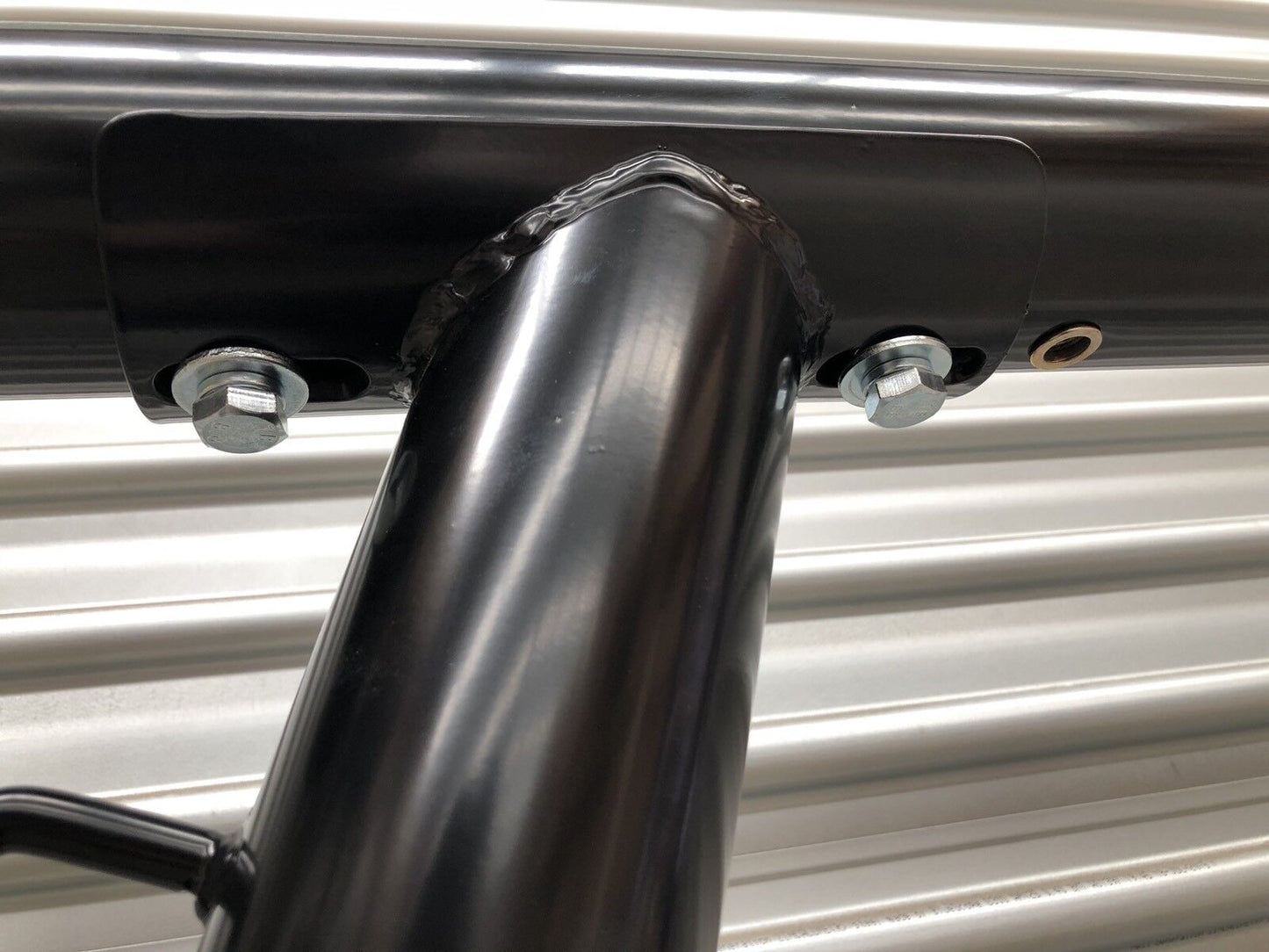 Black Powder Coated Steel Ladder Rack universal fit trays Heitht: 940mm