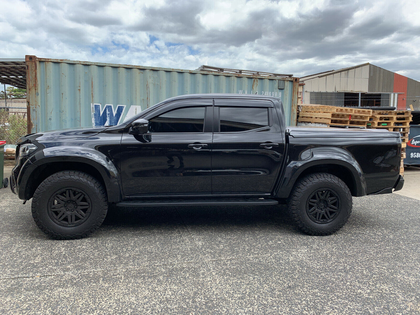 To Fit 2018+ Mercedes Benz X Class Double Cab Side Steps Running Boards (Shark)