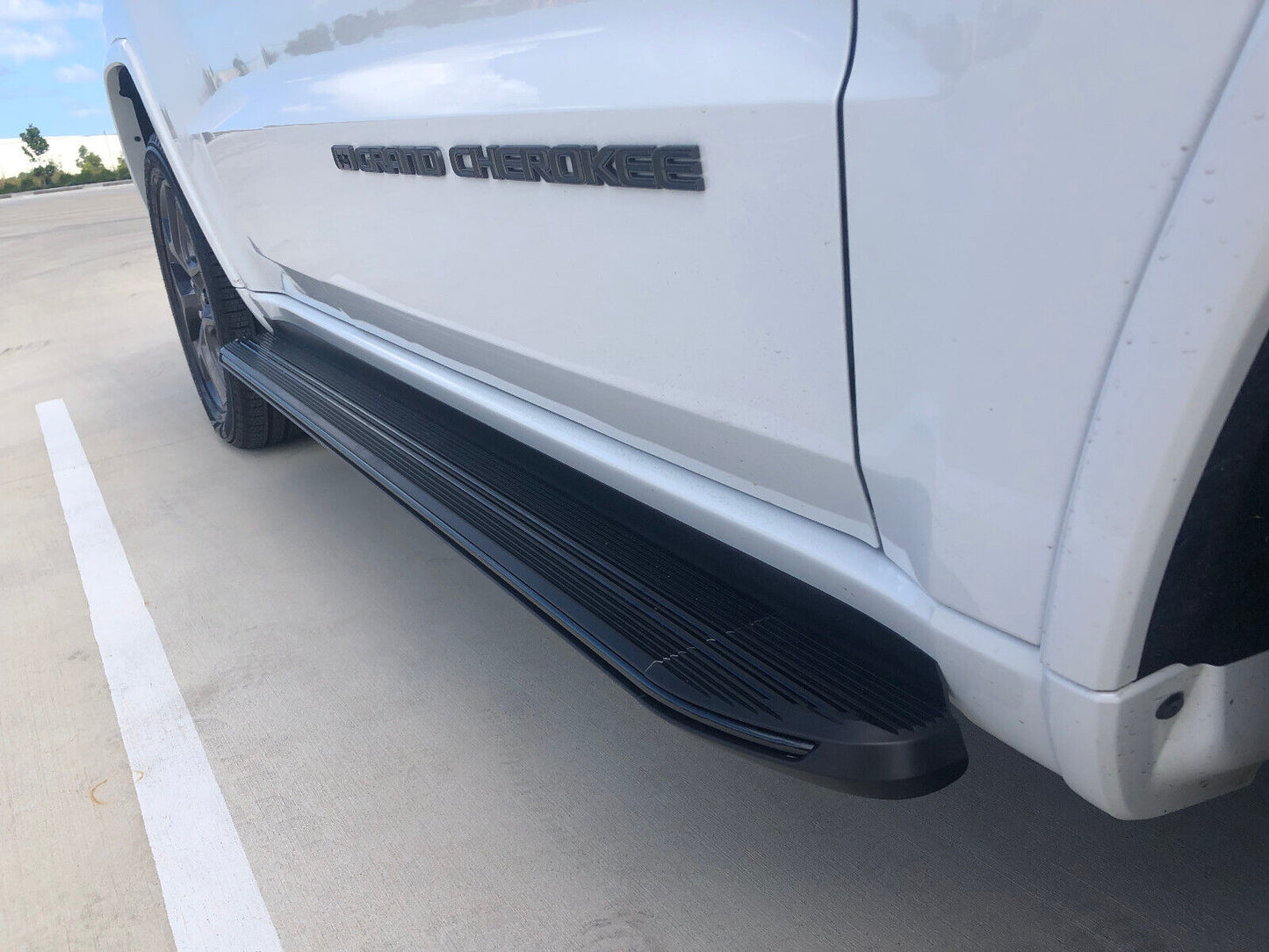 Side Steps Jeep Grand Cherokee WK BLACK 2011-2022 (XRB) With Heavy Duty Brackets