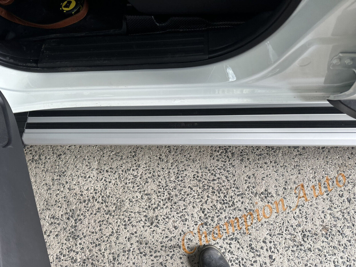 Pair of Alloy side steps For All-New Mitsubishi MV Triton Dual Cab 2024+  (S6)