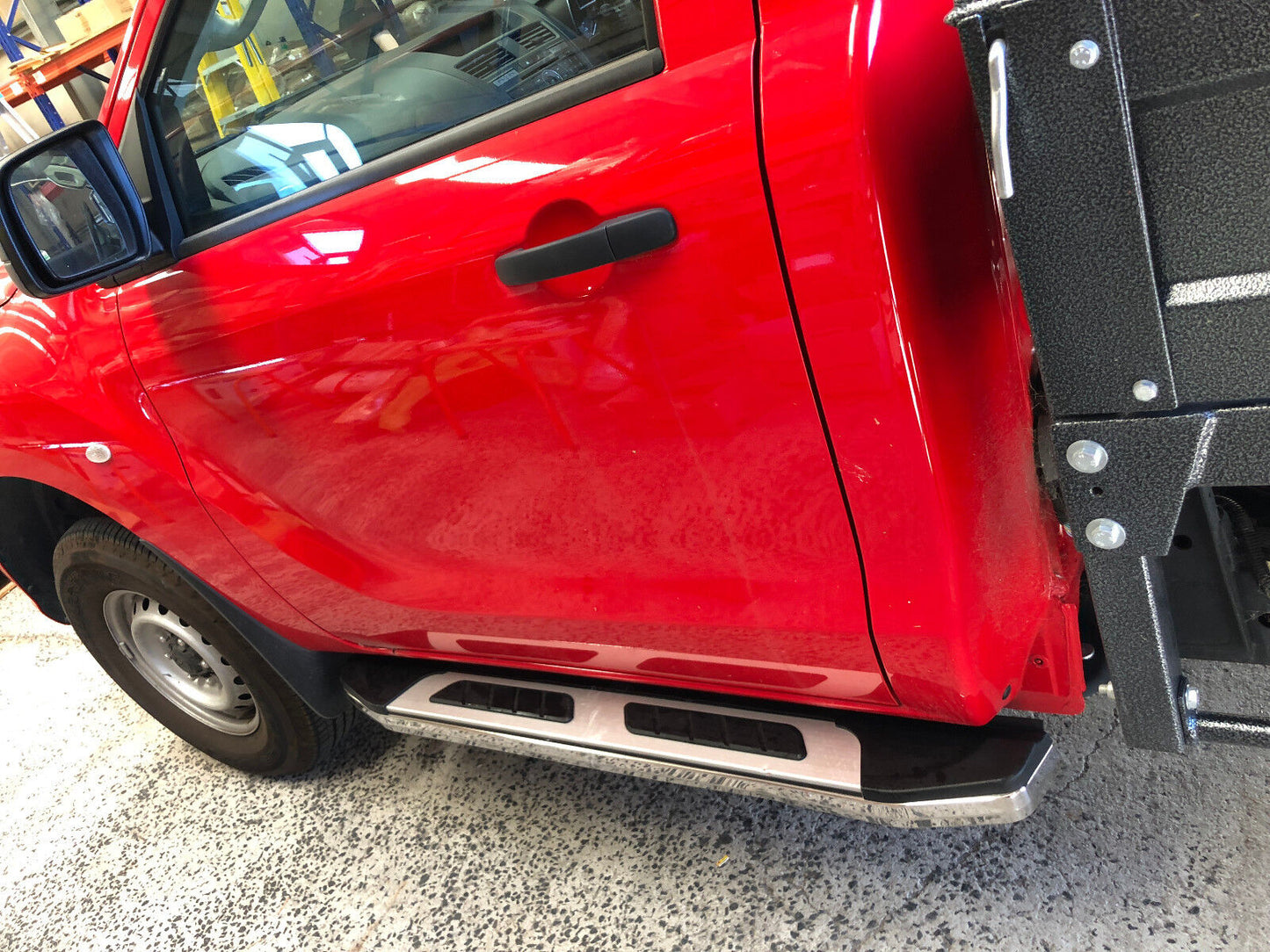 Single Cab Side Steps to fit Holden RG Colorado Isuzu Dmax 2012-08/2020 (CMP15)