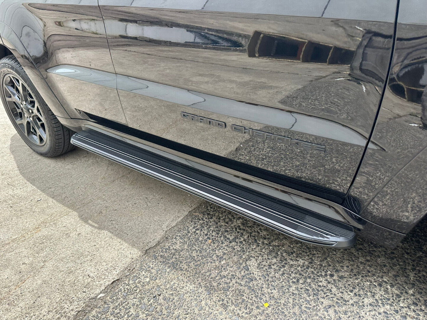 Black Side Steps  for Jeep Grand Cherokee SRT S-Limited S-Overland 11-22