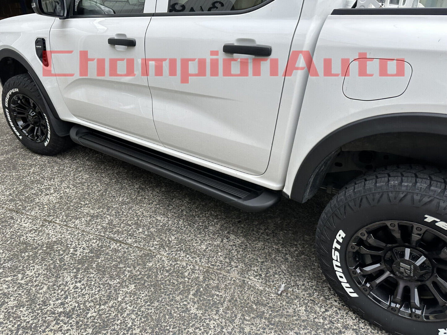 A PAIR Black Side Steps For NEXT GEN Ford Ranger Dual Cab 2022-2024 (CBB)