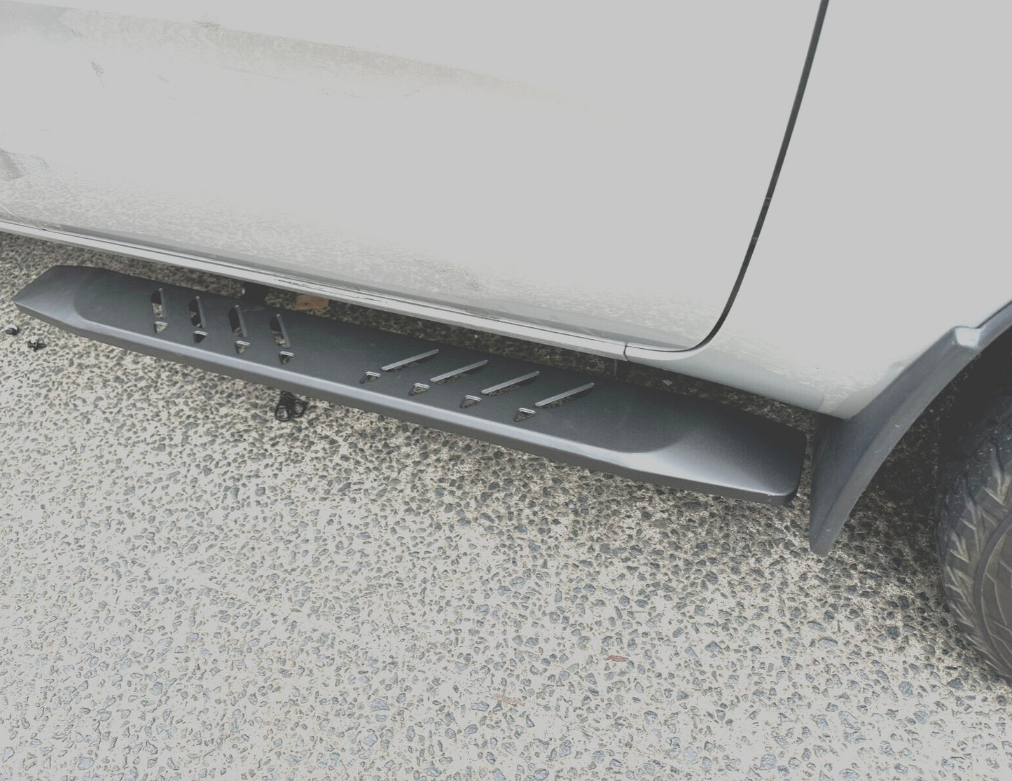 Single Cab Holden RG Colorado / Isuzu Dmax D-max Side Steps 2012-08/2020 (Shark)