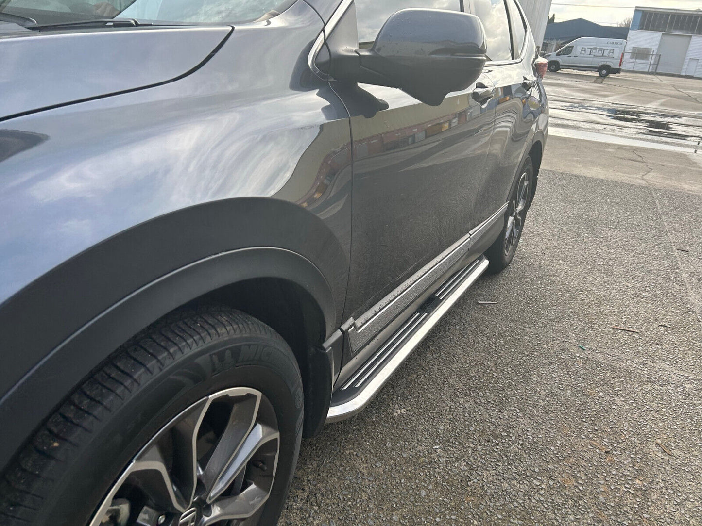 A pair Side Steps Running Boards To Fit HONDA CRV CR-V 2017-2024 (CMP94)