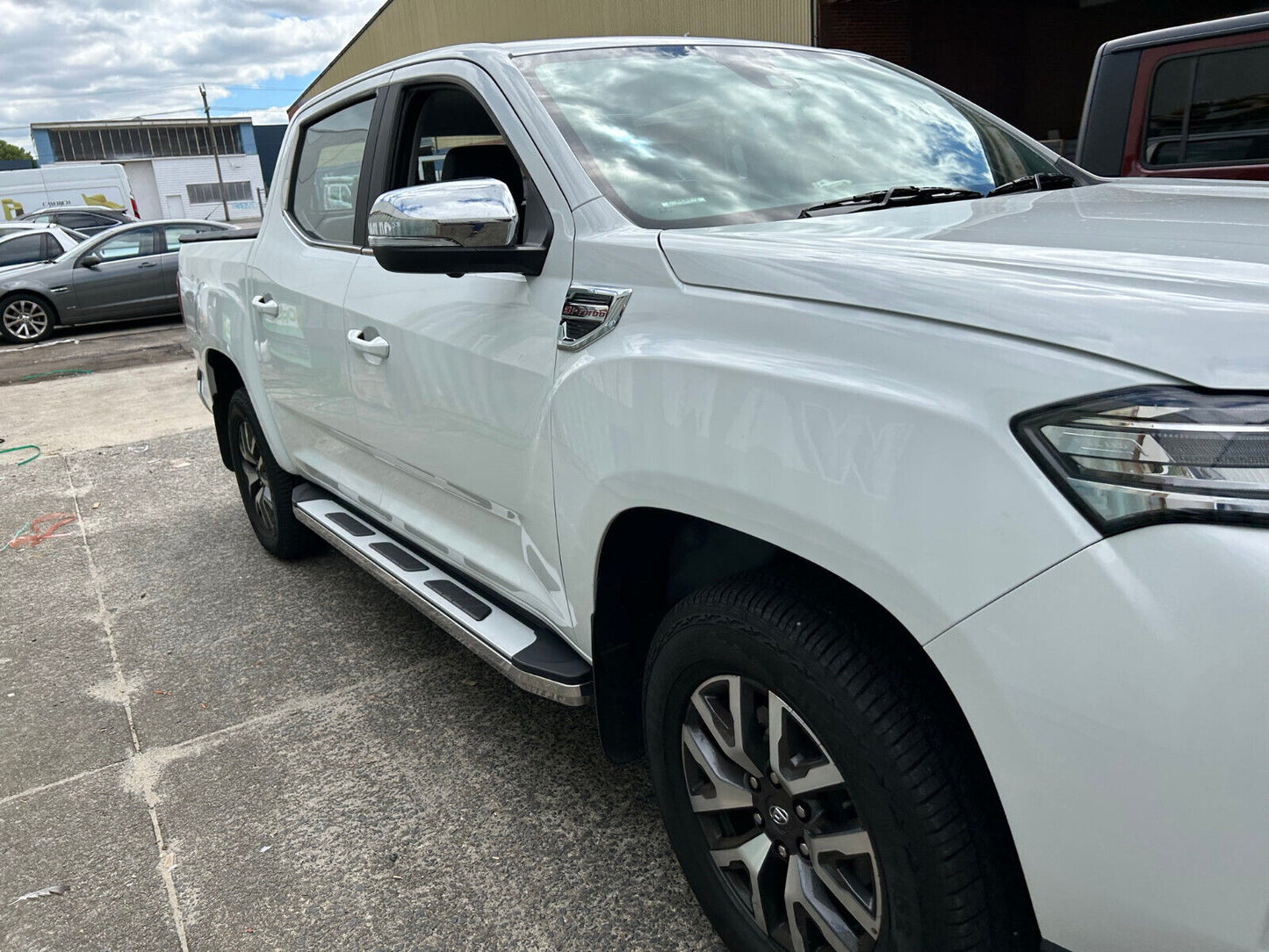 A PAIR Alloy side steps For All-New Mitsubishi MV Triton Dual Cab 2024+(CMP15)