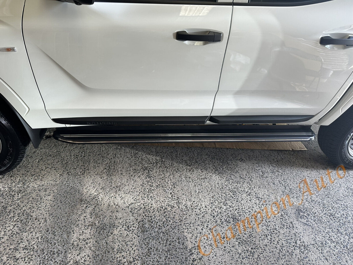 Pair of Alloy side steps For All-New Mitsubishi MV Triton Dual Cab 2024+ (XR)