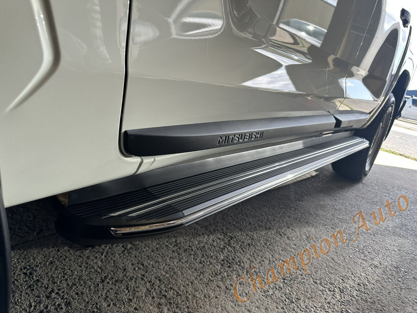 Pair of Alloy side steps For All-New Mitsubishi MV Triton Dual Cab 2024+ (XR)