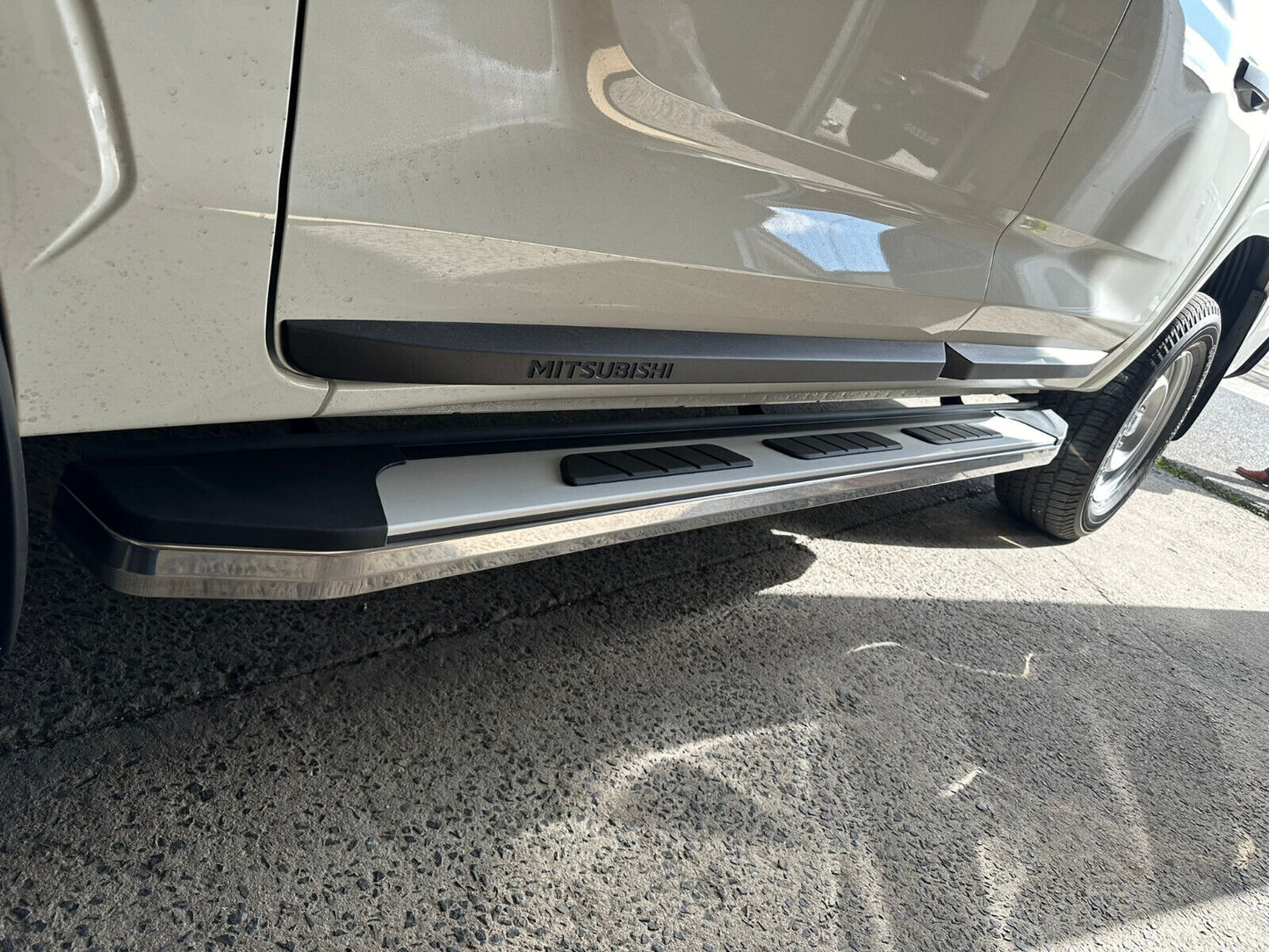 A PAIR Alloy side steps For All-New Mitsubishi MV Triton Dual Cab 2024+(CMP15)
