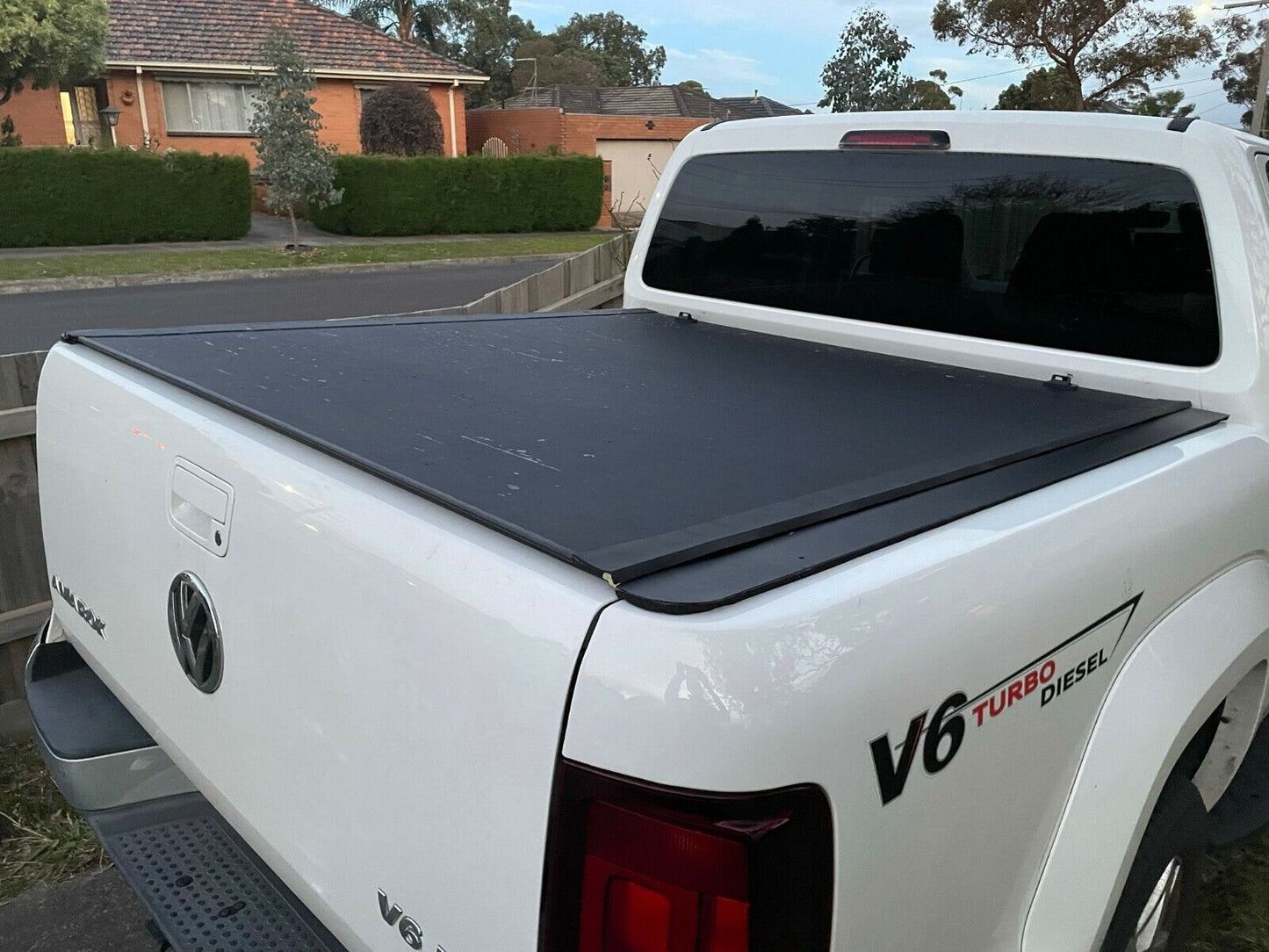 VW AMAROK 2010-2022 Aluminium ROLLER SHUTTER COVER Tonneau (Top Roll Style)