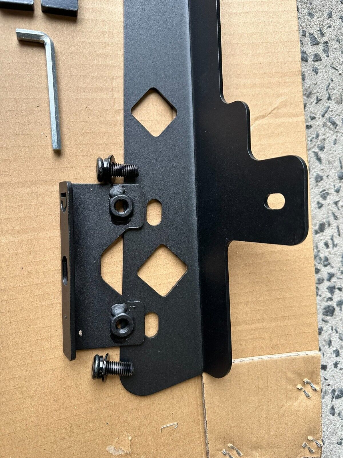 Backbone ROOF RACK Mounting System For Isuzu Dmax D-max DUAL CAB 09/2020-2024