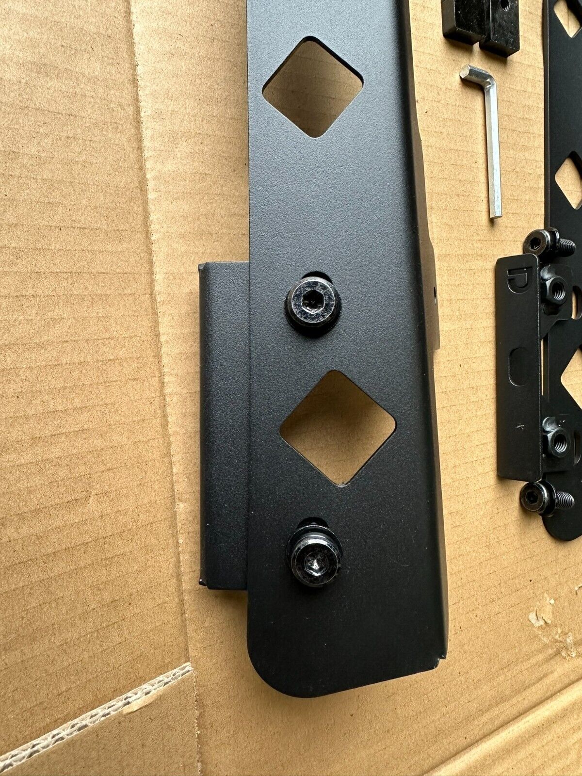 Backbone ROOF RACK Mounting System For Isuzu Dmax D-max DUAL CAB 09/2020-2024