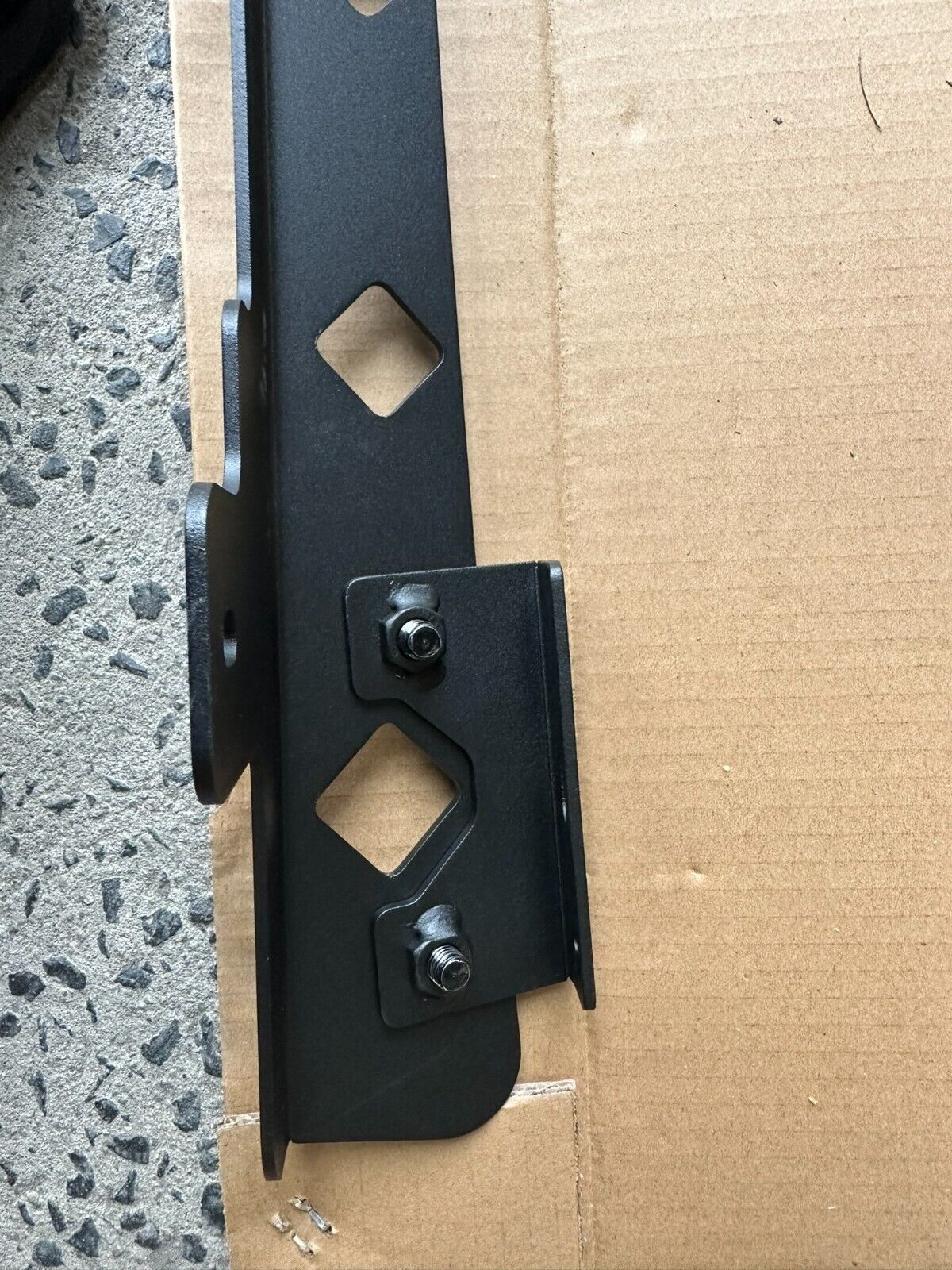 Backbone ROOF RACK Mounting System For Isuzu Dmax D-max DUAL CAB 09/2020-2024