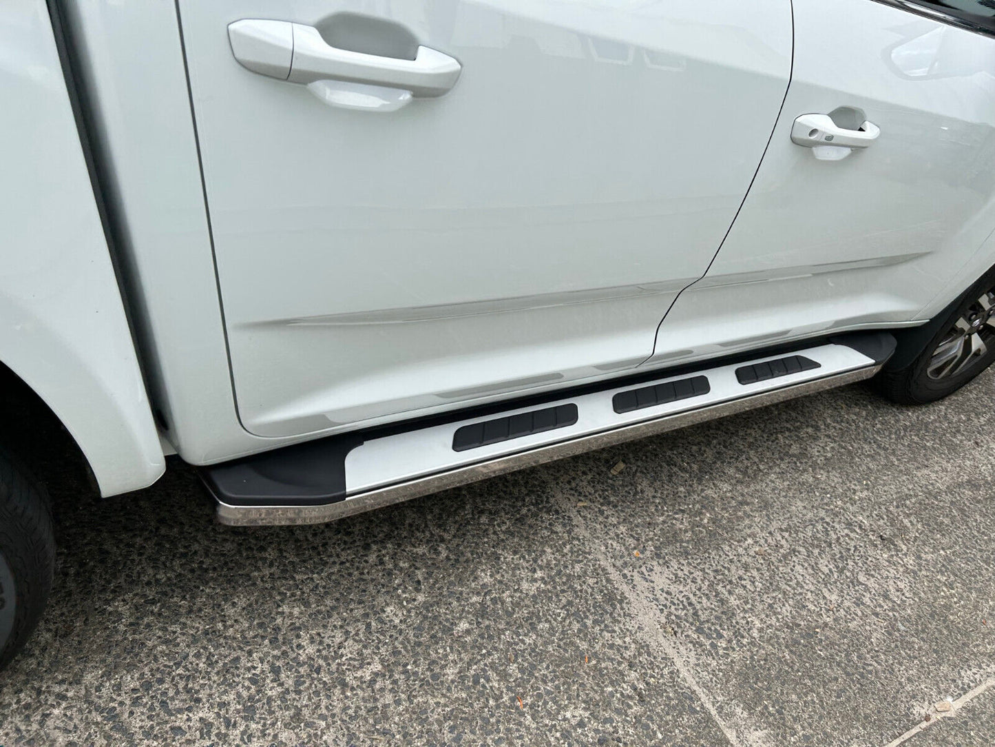 A PAIR Alloy side steps For All-New Mitsubishi MV Triton Dual Cab 2024+(CMP15)