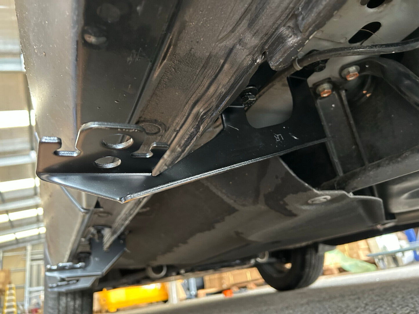 A pair Side Steps Running Boards To Fit HONDA CRV CR-V 2017-2024 (CMP94)