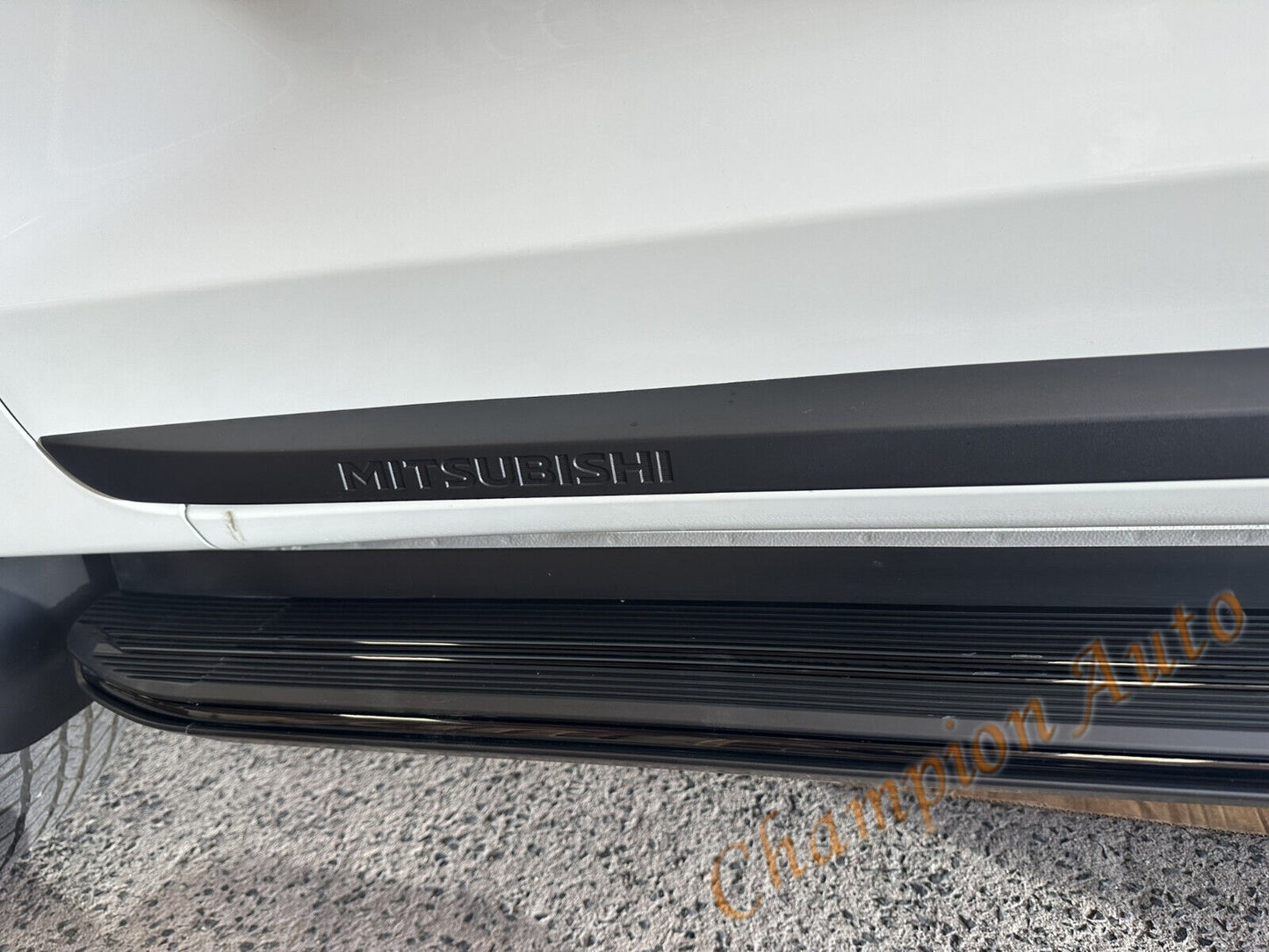 BLACK Alloy side steps For All-New Mitsubishi MV Triton Dual Cab 2024+ (XRB)